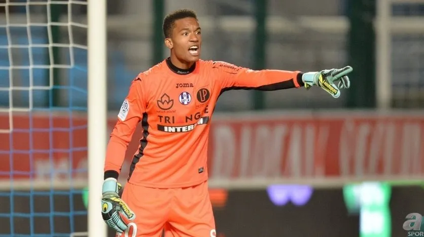 Galatasaray Fransız Kaleci İçin Harekete Geçti