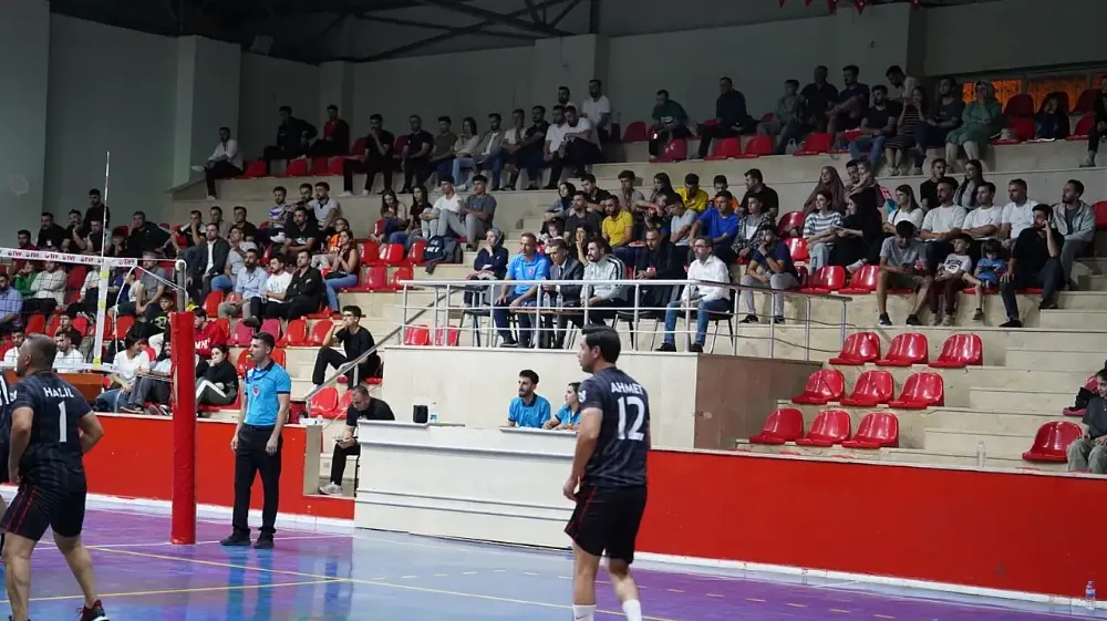 Siirt’te Kamu Spor Oyunları Voleybol Turnuvası Sona Erdi: Şampiyon Milli Eğitim Müdürlüğü