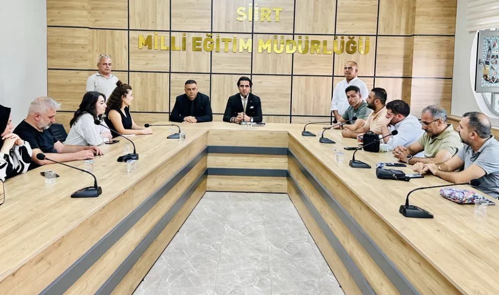 Siirt’te 2025-2026 Eğitim Öğretim Yılı Harezmi Eğitim Modeli Bilgilendirme Toplantısı Gerçekleştirildi