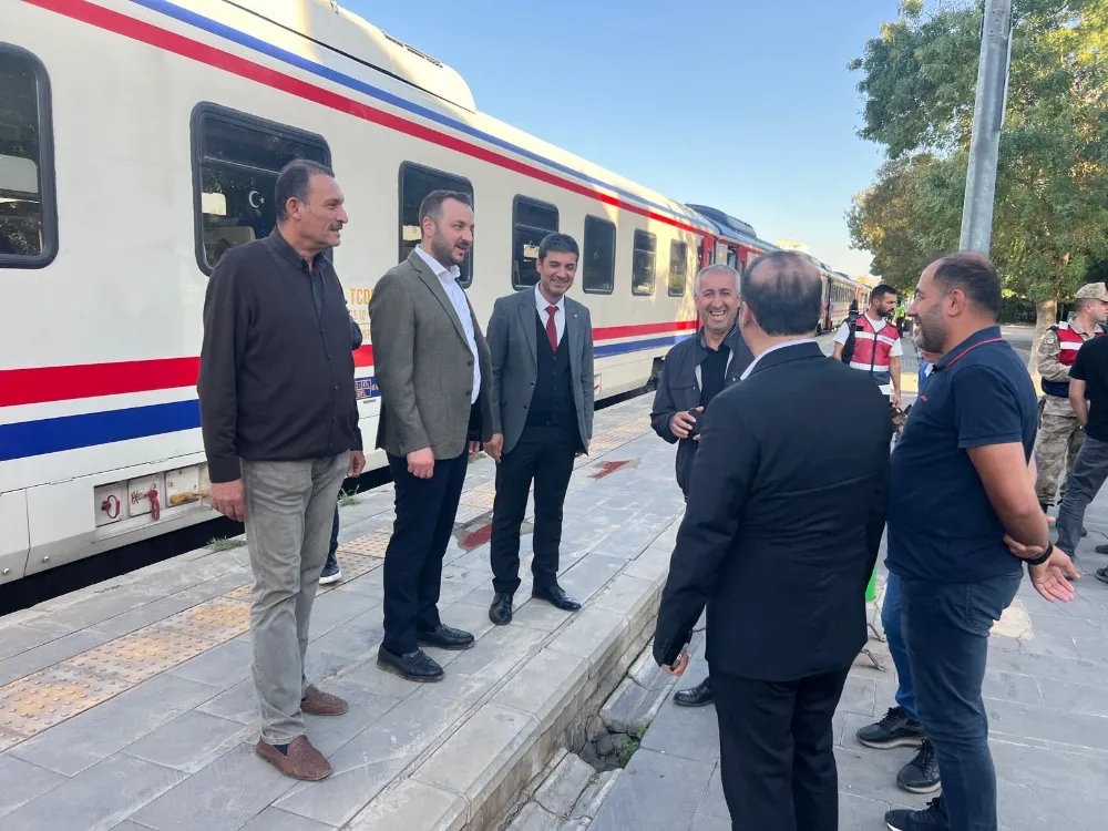 AK Parti Siirt İl Başkanı Bahri Caner Özturan’dan Siirt-Kurtalan Demiryolu Şantiyesine Ziyaret