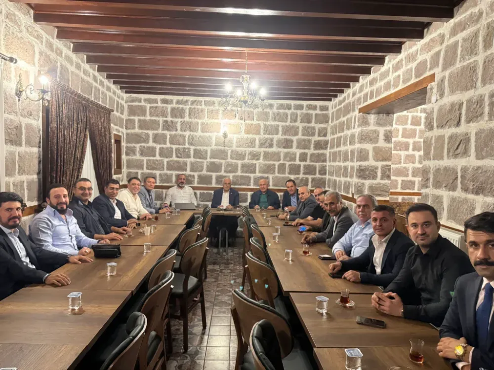 Siirt Vakfı Ankara Şubesi Yönetim Kurulu Toplantısı – Öğrencilere Burs ve Destek Kararı