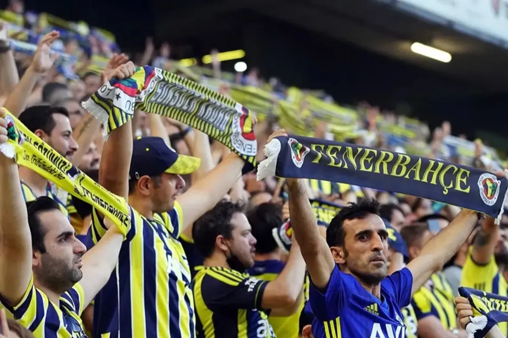 Taraftarlar heyecanlı! Fenerbahçe iki bomba birden patlatacak