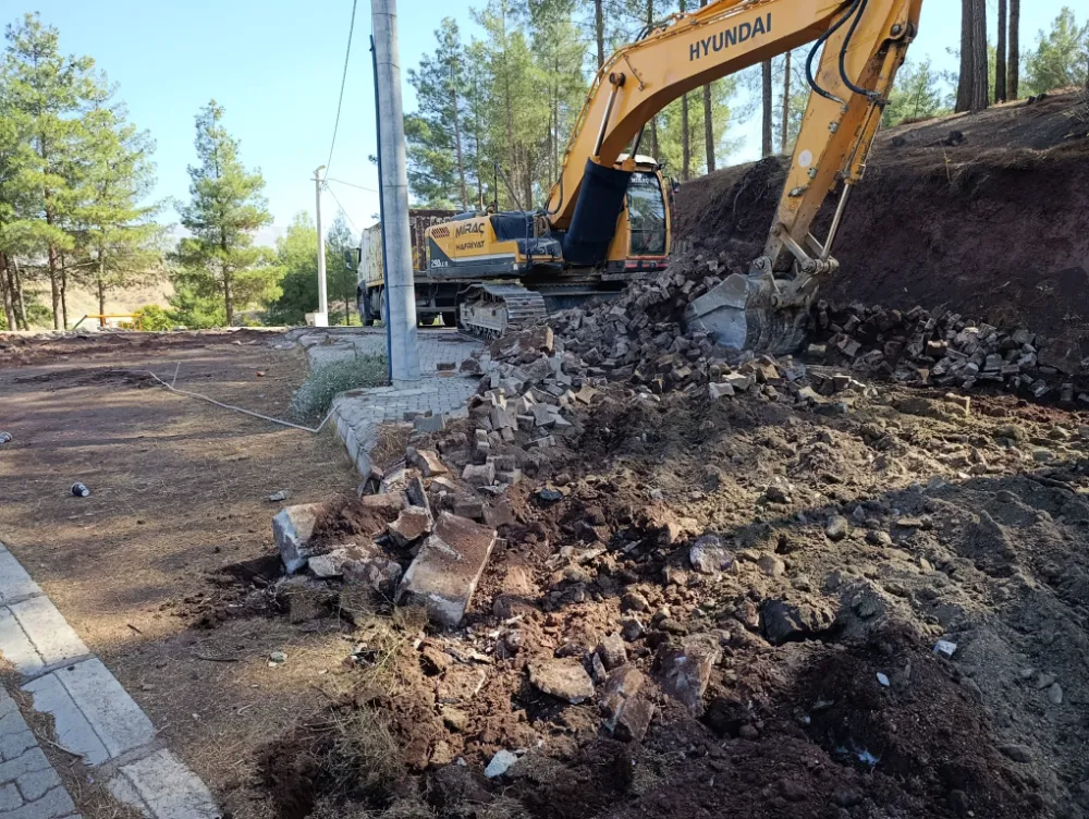 Baykan Belediyesi’nden Büyük Spor Yatırımı: 250 Kişilik Voleybol ve Basketbol Sahası İnşaatı Başladı