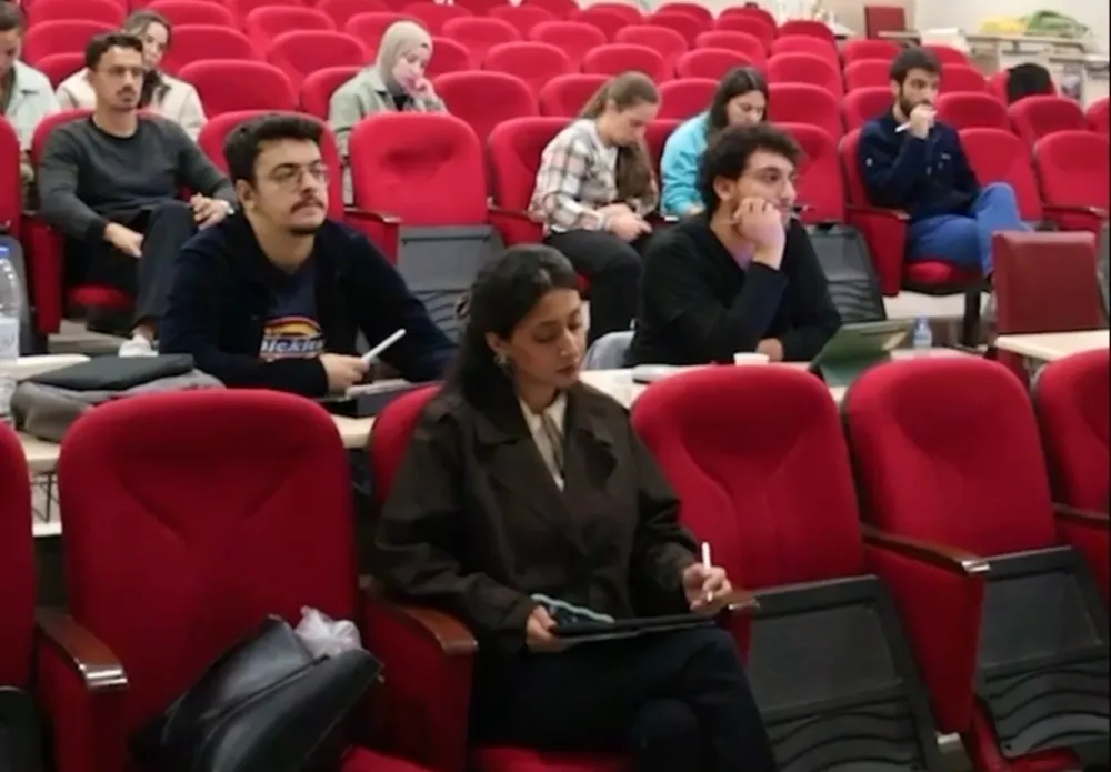 Siirt Eğitim ve Araştırma Hastanesi’nde Geleceğin Doktorları Yetişiyor