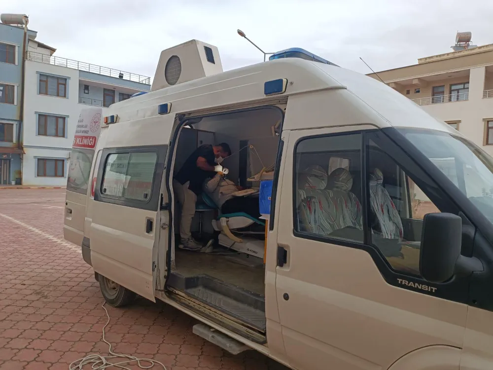 Siirt’te Mobil Diş Kliniği Eğlence Köyü’nde Hizmet Verdi