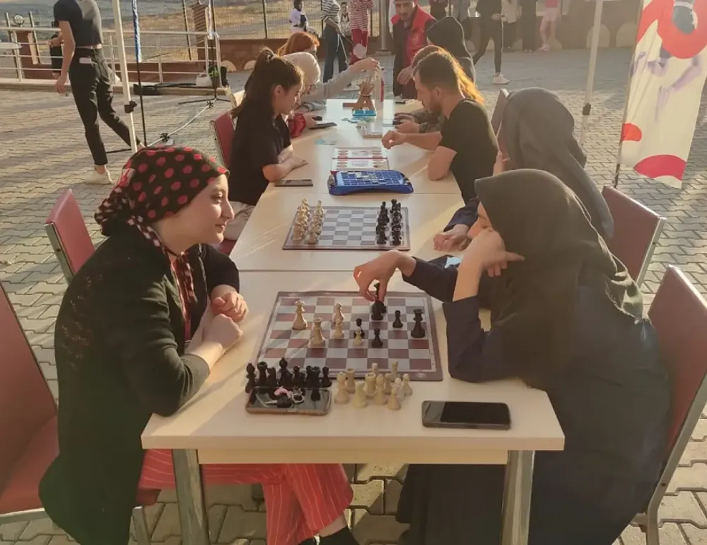 Siirt Hassa Hatun Yurdu’nda “Sosyal Medyadan Sosyal Meydana” Etkinliği