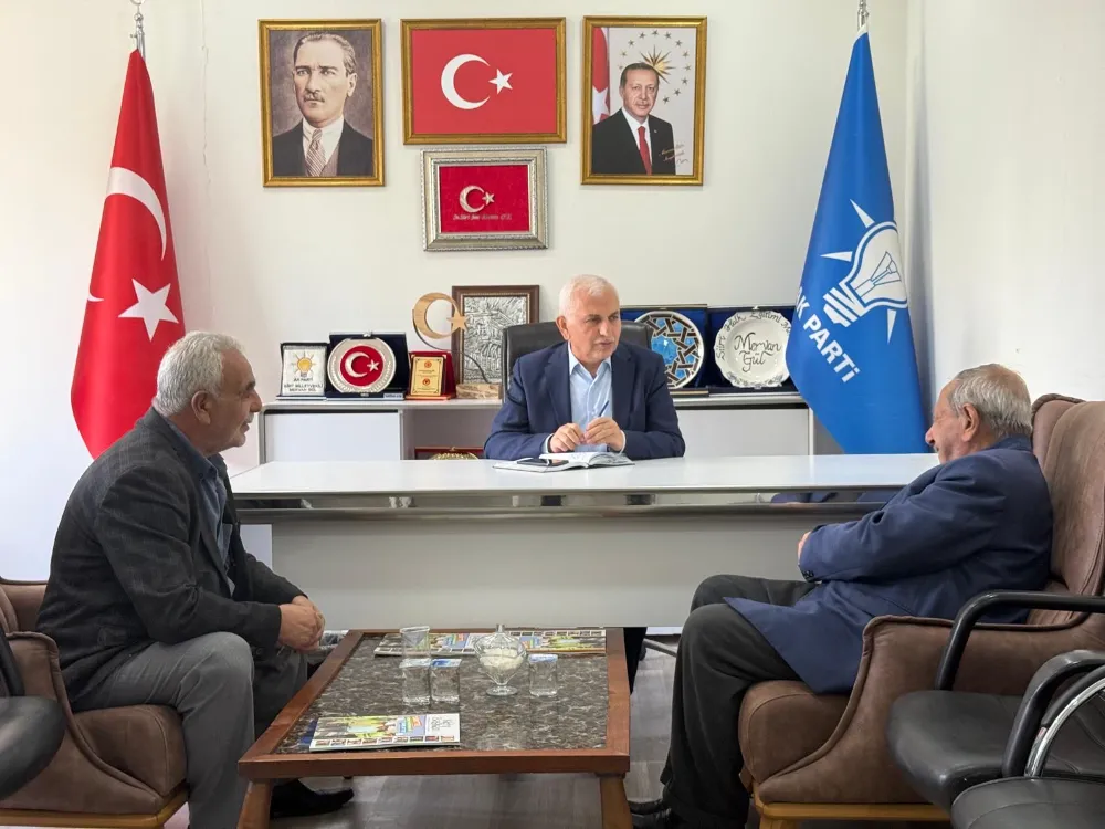 AK Parti Siirt İl Başkanlığında Gönül Buluşması: Mervan Gül Hemşehrilerini Ağırladı