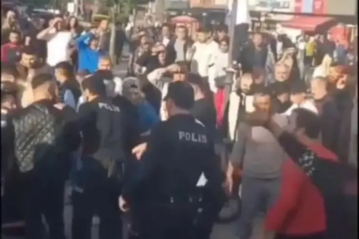 Liseli 2 kıza sözlü tacizde bulunup, esnafa bıçak çeken şüpheli tutuklandı