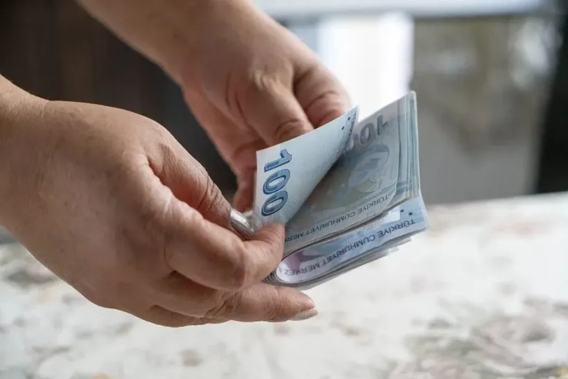 Emekli Maaşlarından Yüzde 25’e Kadar Kesinti Geliyor! – İşte Kimleri Kapsıyor, Ne Zaman Başlayacak?