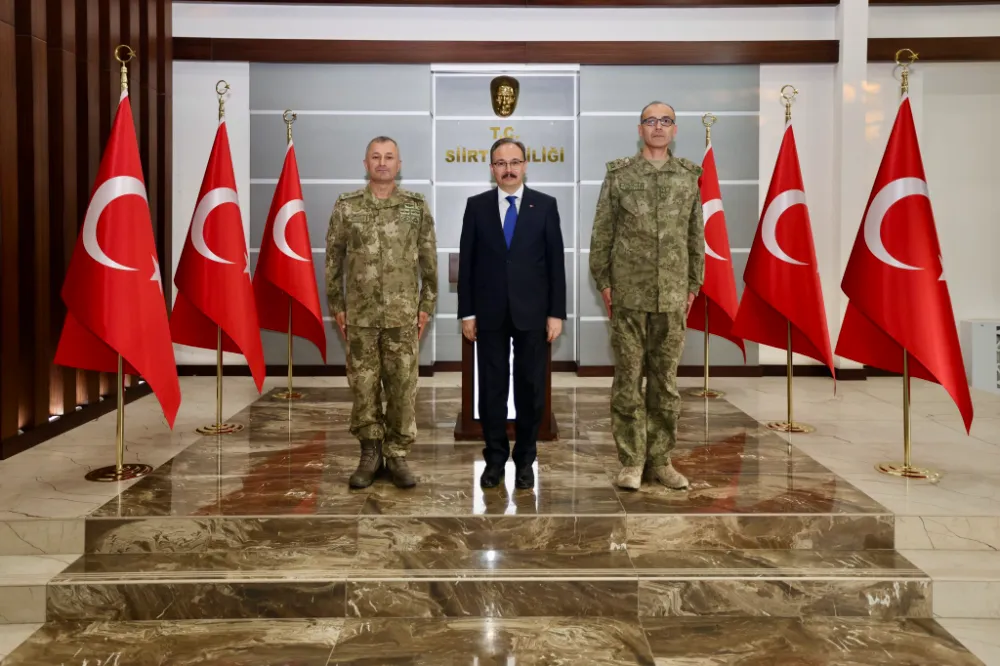 Siirt Valisi Kızılkaya, Komutanları Ağırladı: Güvenlik ve İş Birliği Mesajı Verildi