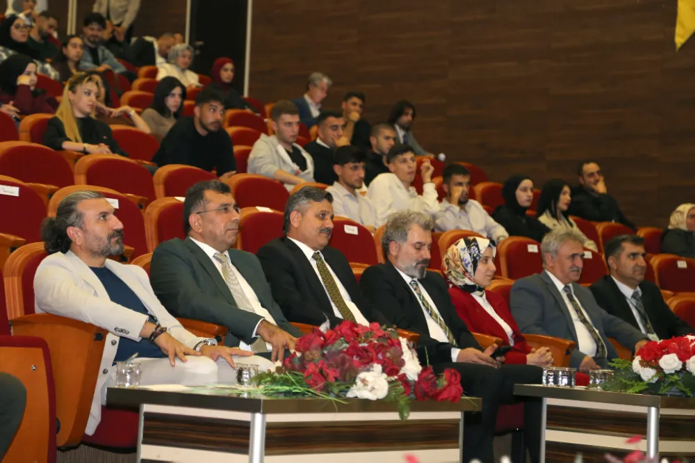 Siirt Üniversitesi’nde “Aile” Konulu Bildiri Oturumu Gerçekleştirildi