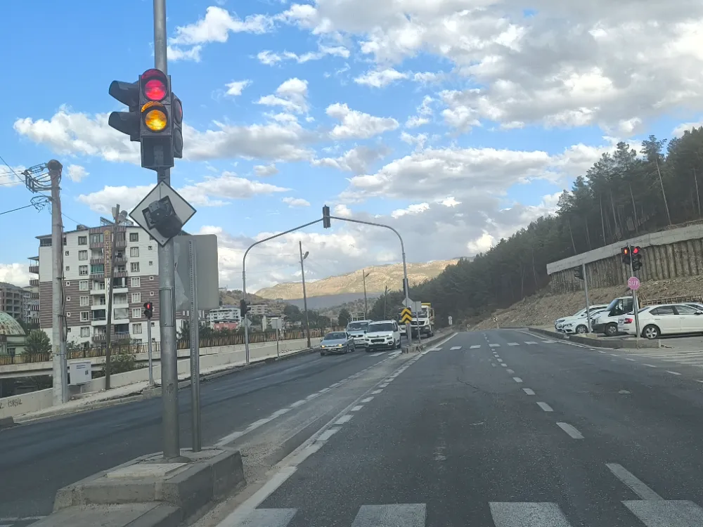 Baykan Devlet Hastanesi Kavşağında Tehlike Çanları Çalıyor!