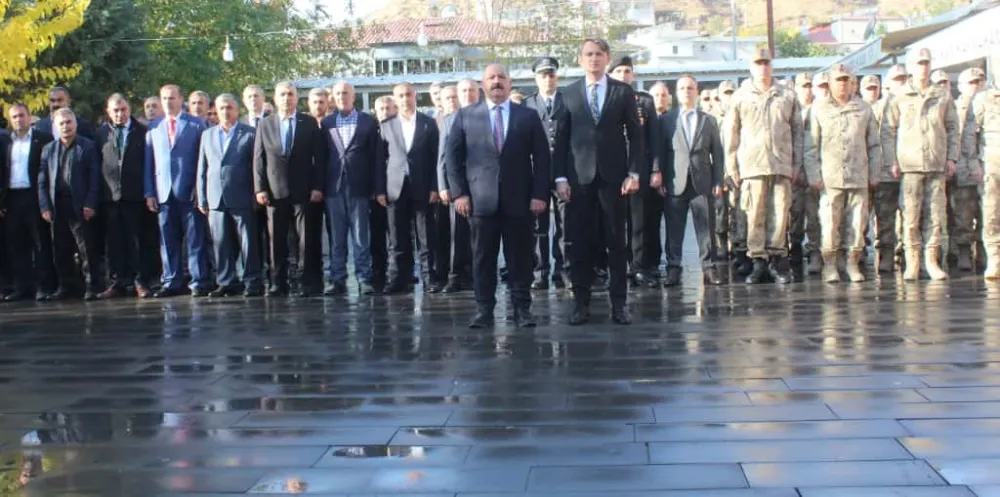 Baykan’da 10 Kasım Atatürk’ü Anma Günü’nde Çelenk Sunma Töreni Düzenlendi