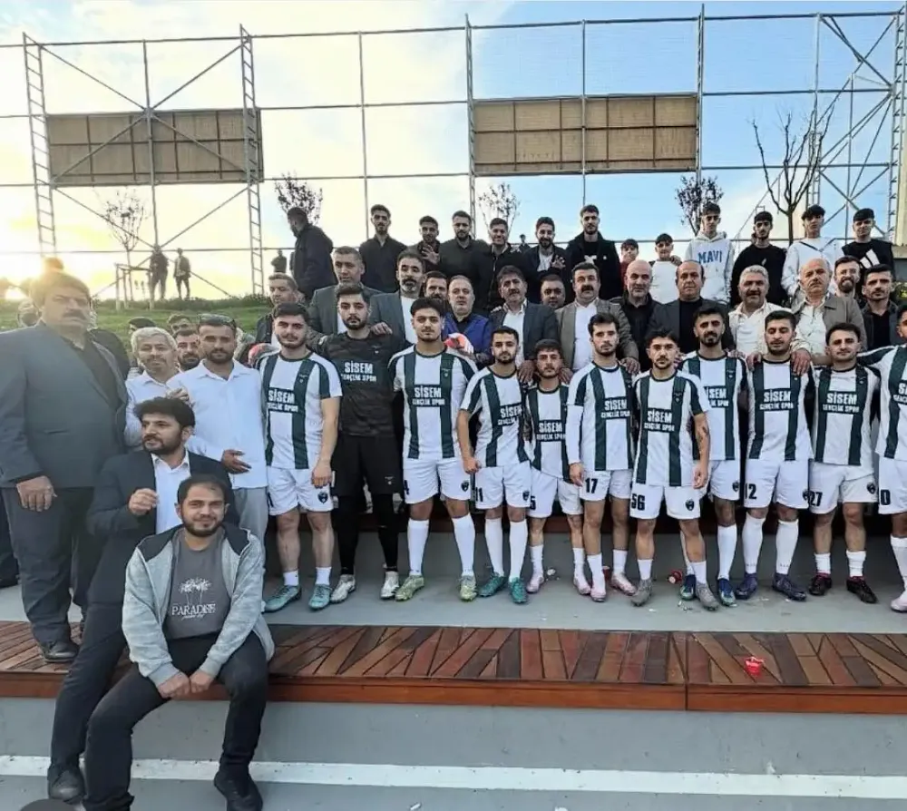 Siirt Sisem Gençlik Takımı Ümraniye Futbol Turnuvası Şampiyonu Oldu
