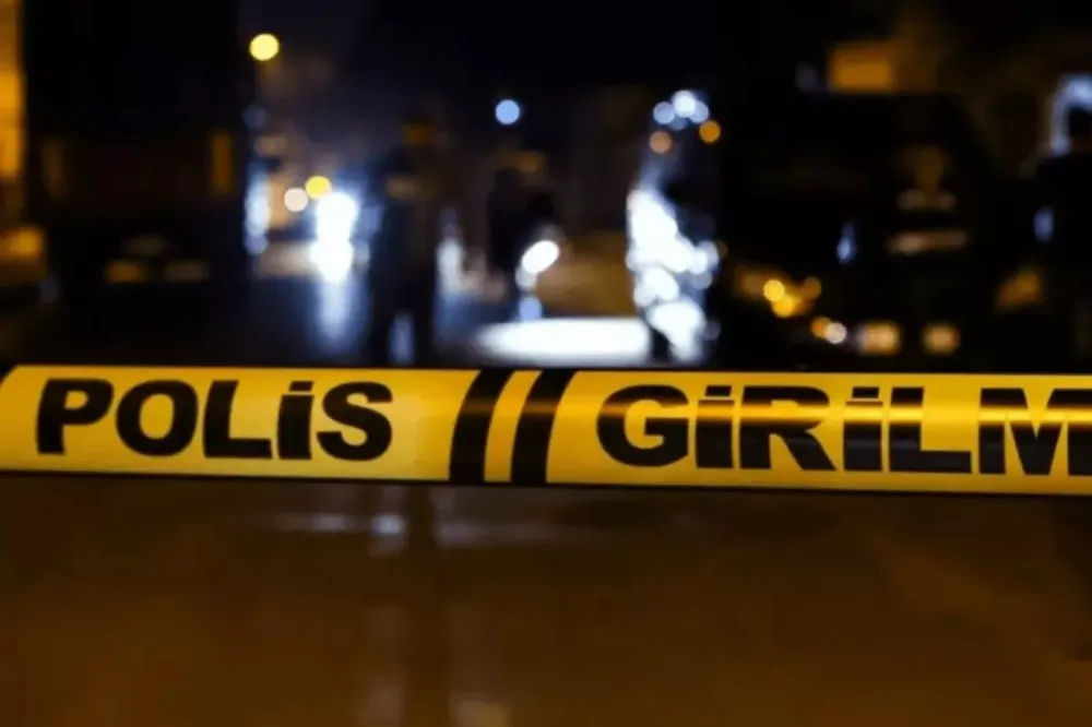 Boşanma Aşamasındaki Eşini Bıçaklayarak Öldürdü