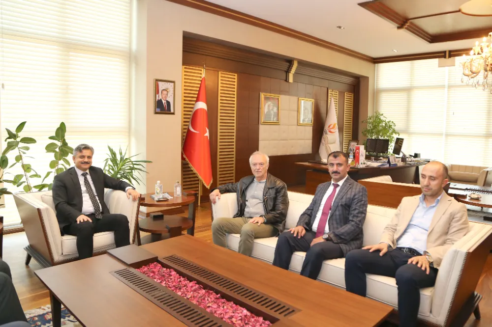 SİÜ Rektörü Nihat Şındak, Prof. Dr. Hikmet Kırık ve Beraberindeki Heyeti Ağırladı