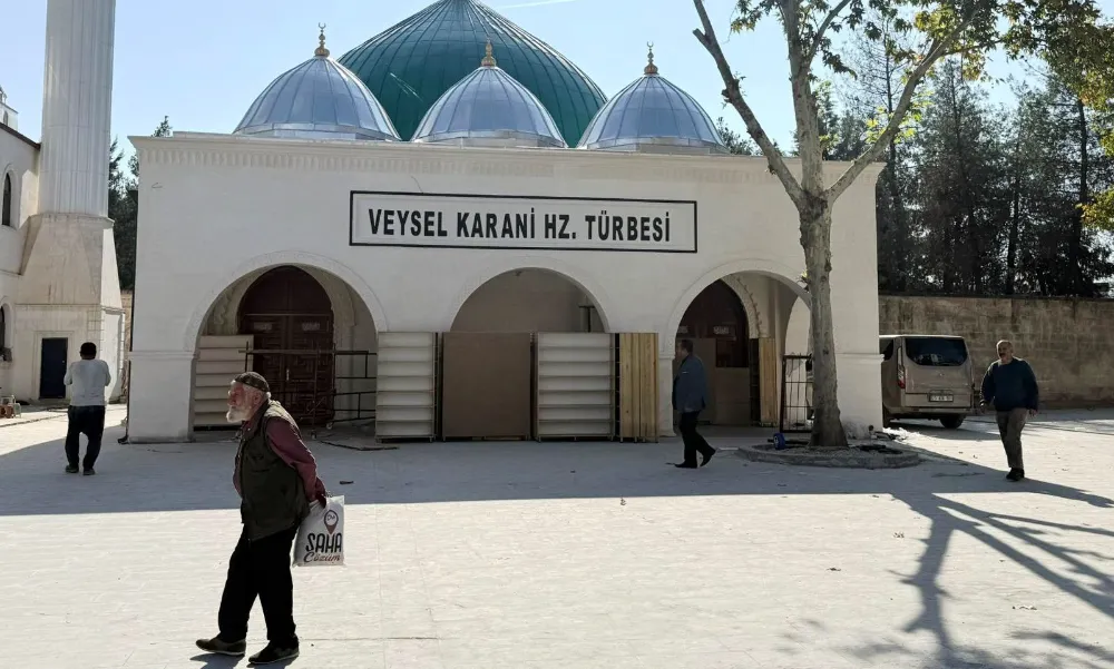 Siirt Baykan’da Kaymakam Fatih Özcan, Hz. Veysel Karani Türbesi Çevre Düzenleme Çalışmalarını İnceledi