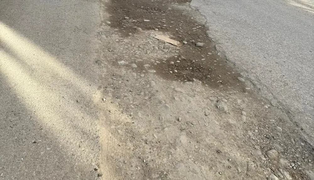 Siirt Kooperatif Mahallesi’nde Yol Tepkisi: “Alt Yapı Bitti, Yol Hâlâ Toprak!”