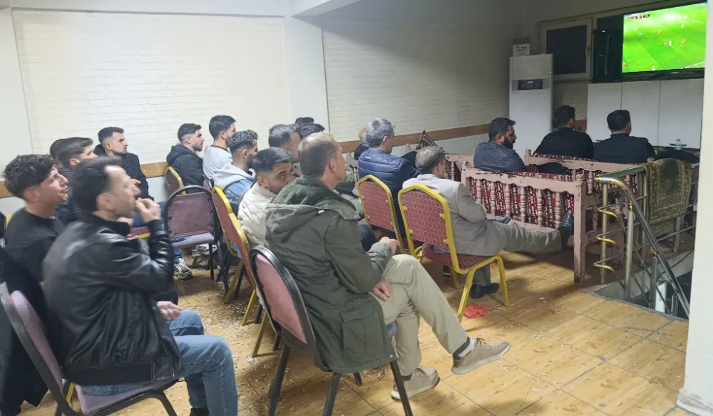 SİİRT BAYKAN’DA DERBİ HEYECANI: FENERBAHÇE – GALATASARAY MAÇI DEV EKRANLARDA İZLENDİ, KARŞILAŞMA 1–1 BİTTİ