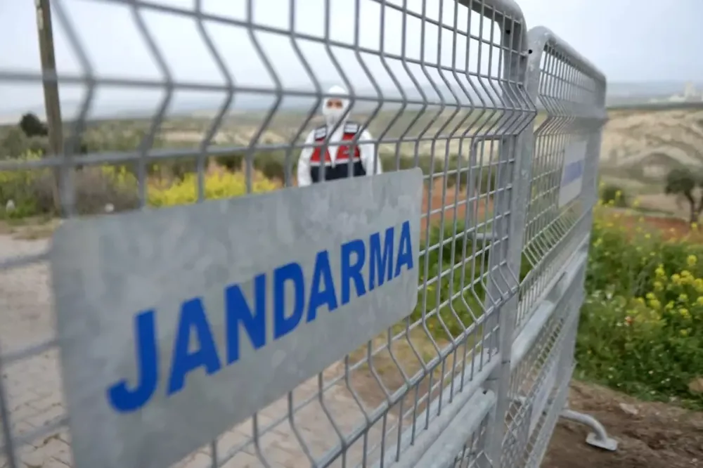 Hatay’da Kuduz Alarmı: 4 Mahalle Karantinaya Alındı