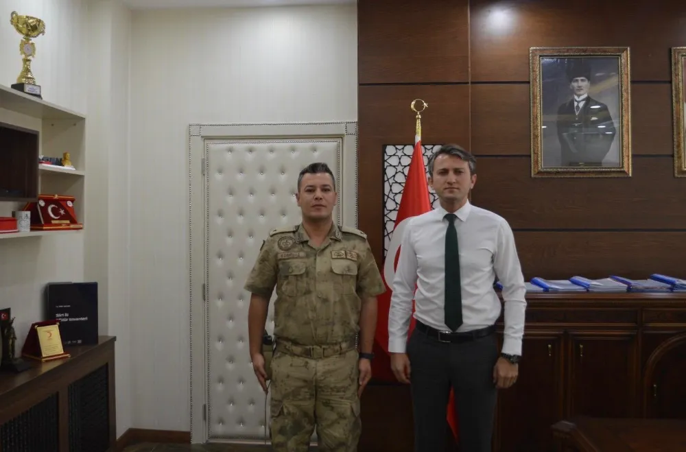 Kaymakam Fatih Özcan’a Veda Ziyareti – Teğmen Mahmut Korkmaz Yeni Görev Yerine Uğurlandı