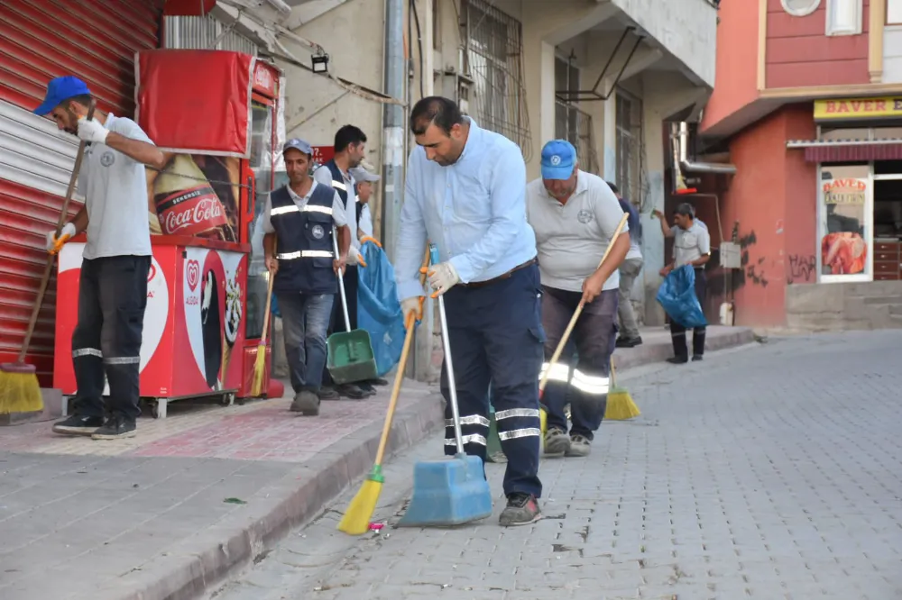Siirt’te Temizlik Seferberliği Tüm Hızıyla Sürüyor