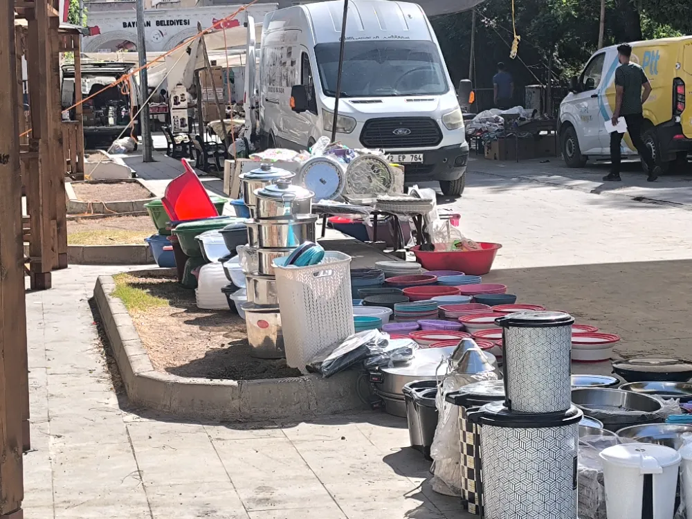 Baykan’da Pazartesi Pazarı Bugün Kuruldu: Renkli Görüntüler, Yoğun İlgi