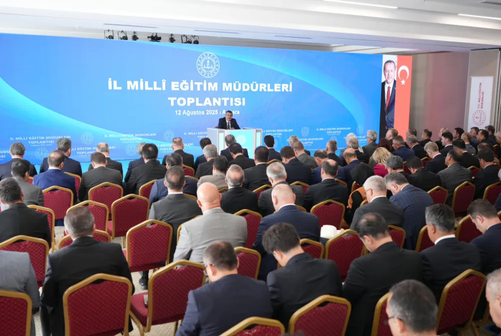 SİİRT İL MİLLÎ EĞİTİM MÜDÜRÜMÜZ İLHAN SAZ, BAKAN TEKİN BAŞKANLIĞINDAKİ EĞİTİM TOPLANTISINA KATILDI