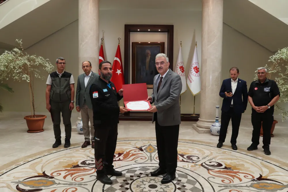 BURSA VALİSİNDEN BEŞİR DERNEĞİ’NE ANLAMLI TEŞEKKÜR