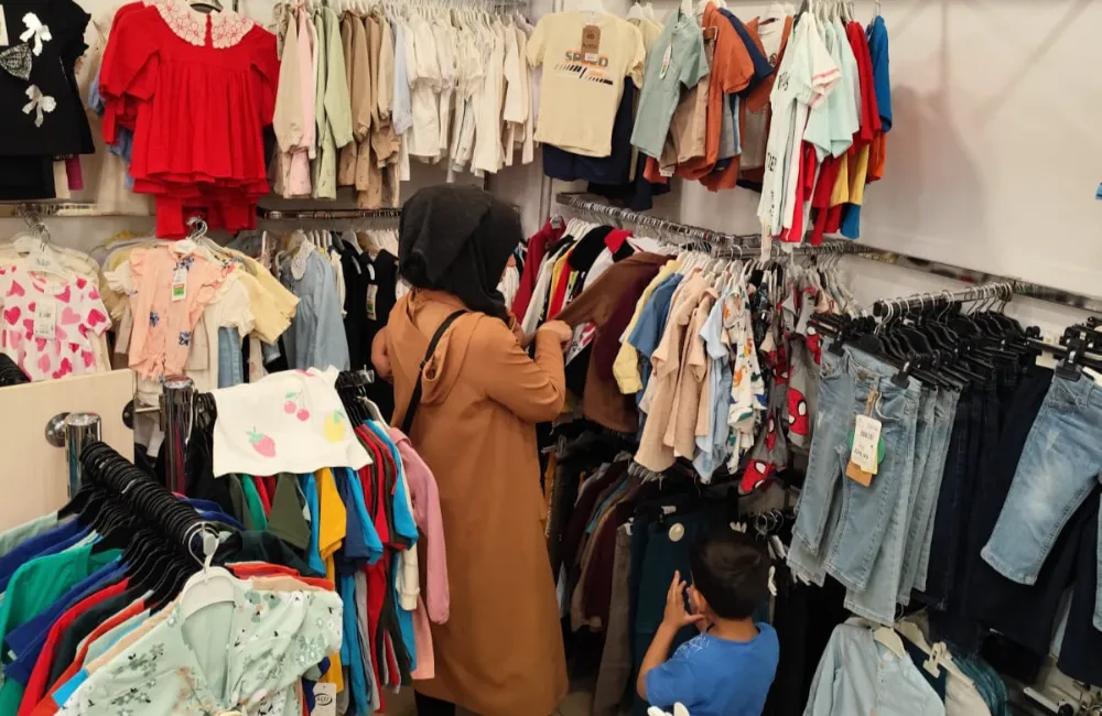 AYDER’den Dayanışma Örneği: Hayırseverlerin Katkılarıyla Yetim Çocukların Yüzü Güldü.