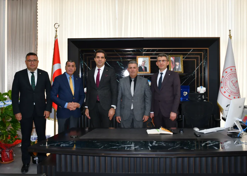 Siirt’te Şehit Gazi Eğitim Sendikası’ndan İl Millî Eğitim Müdürü İlhan Saz’a Ziyaret