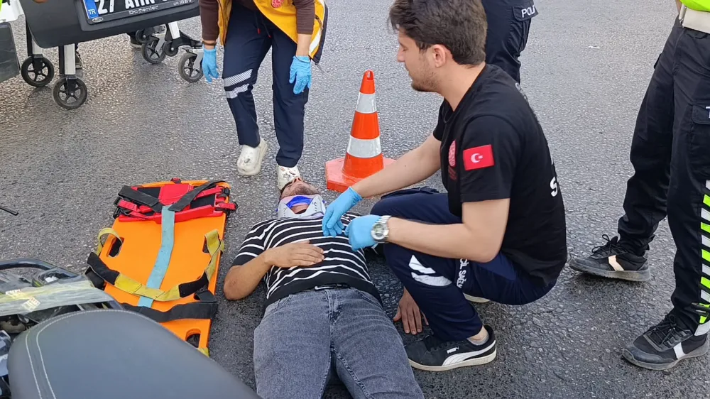 Minibüsün çarptığı motosikletin sürücüsü yaralandı